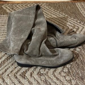 GENTLY USED! Women’s ALDO Over the Knee Boots!
